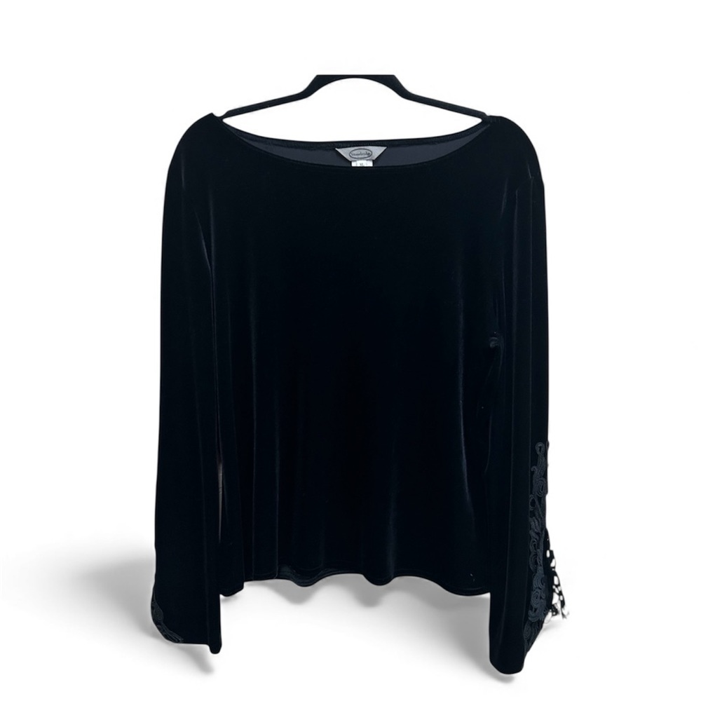 Stonebridge Black Velvet Blouse with Sleeve Detailing           Size XL